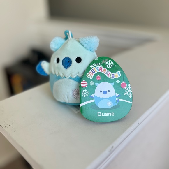 New Duane the Griffin Squishmallows clip - Picture 6 of 11